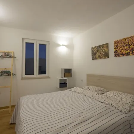 Holiday home Olive Tree House - Charme Holidays Sutivan